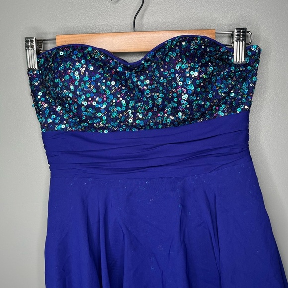 Hailey Logan by Adrianna Papell Juniors Hilo with Multi Sequin Dress - Picture 4 of 12